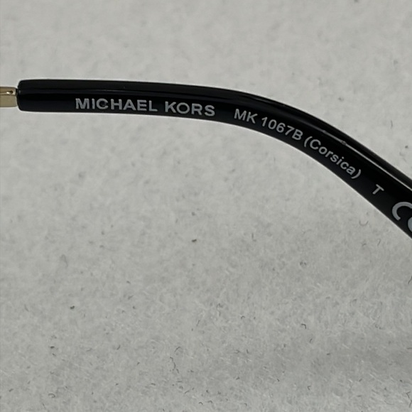 NEW Michael Kors Sunglasses with Case - Picture 6 of 7